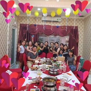 Meet your Posher, Van